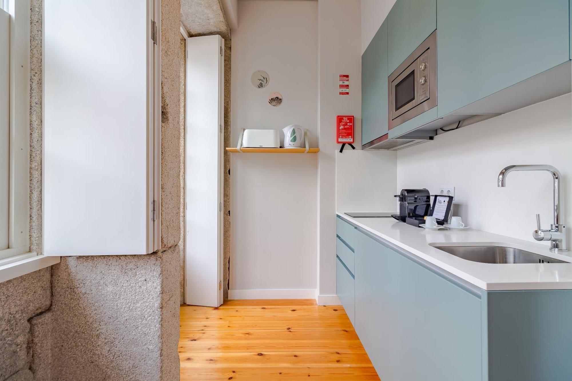 Youropo - Center Ribeira * Oporto