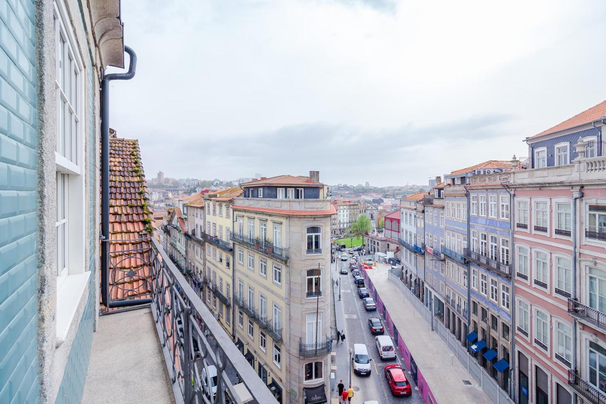 Youropo - Center Ribeira * Oporto